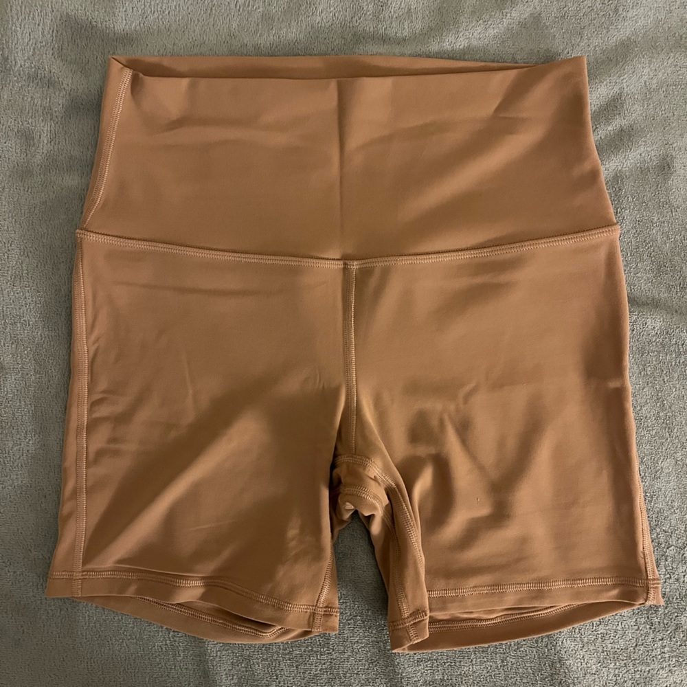 Women’s Lululemon Align High Rise Bike Short 6” Nude